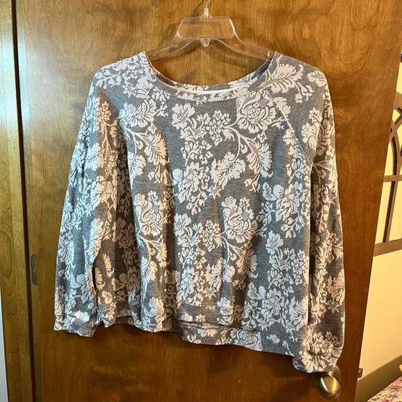 KNOX ROSE gray & white floral print long sleeve sweater top - Picture 2 of 6